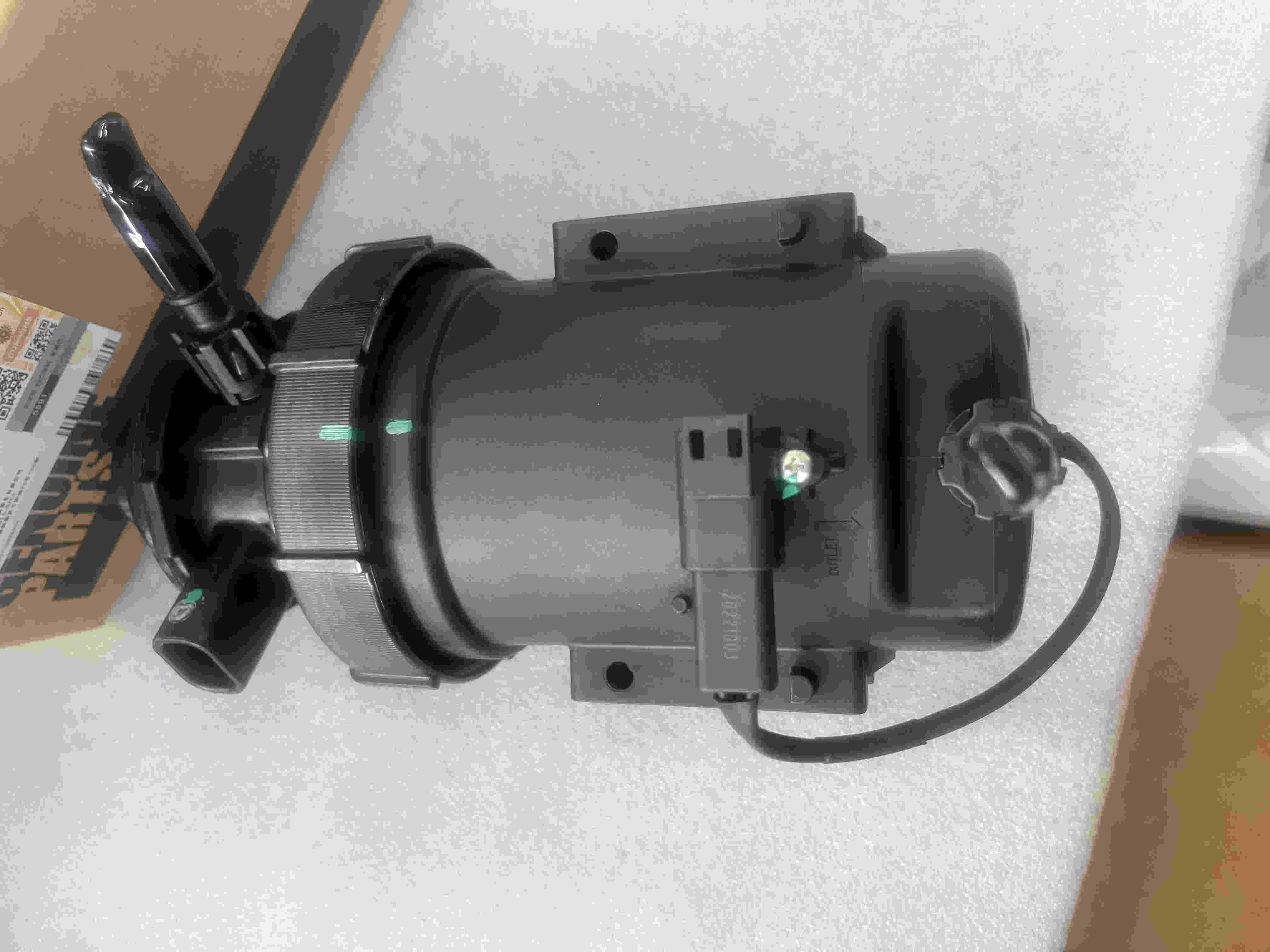 Cummins IS2.8F engine fuel water separator assembly 5274913F