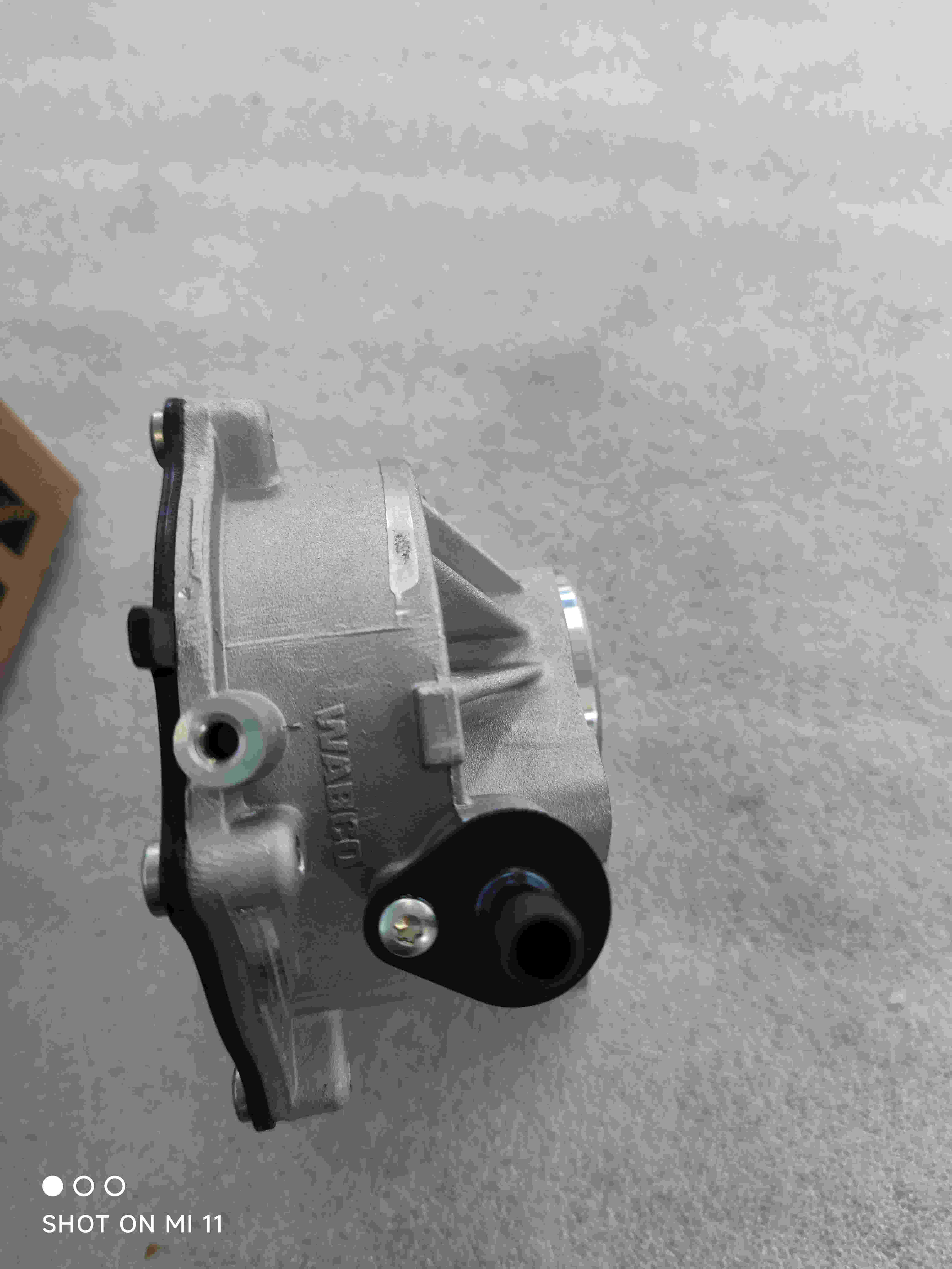 Cummins ISF2.8 engine vacuum pump assembly 5282085F